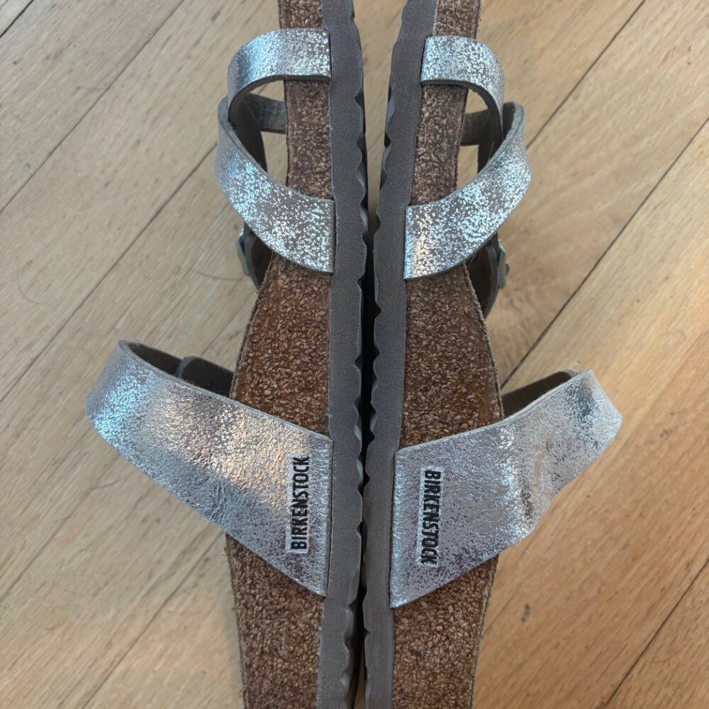 Birkenstock Mayari in a Washed Metallic Silver color - Picture 3 of 6